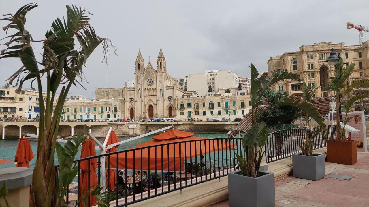 Malta Crown Guesthouse San Ġiljan Buitenkant foto