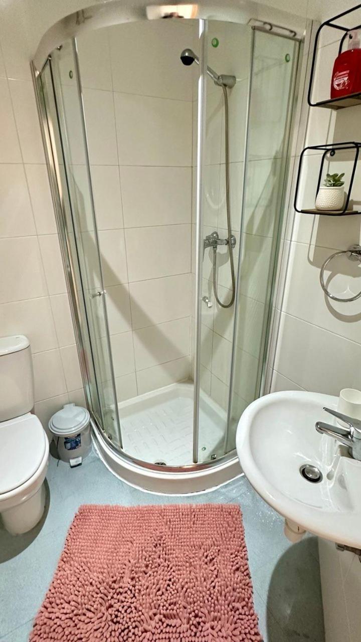 Malta Crown Guesthouse San Ġiljan Buitenkant foto
