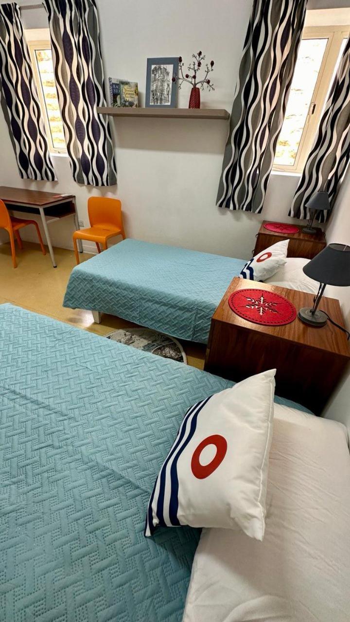 Malta Crown Guesthouse San Ġiljan Buitenkant foto